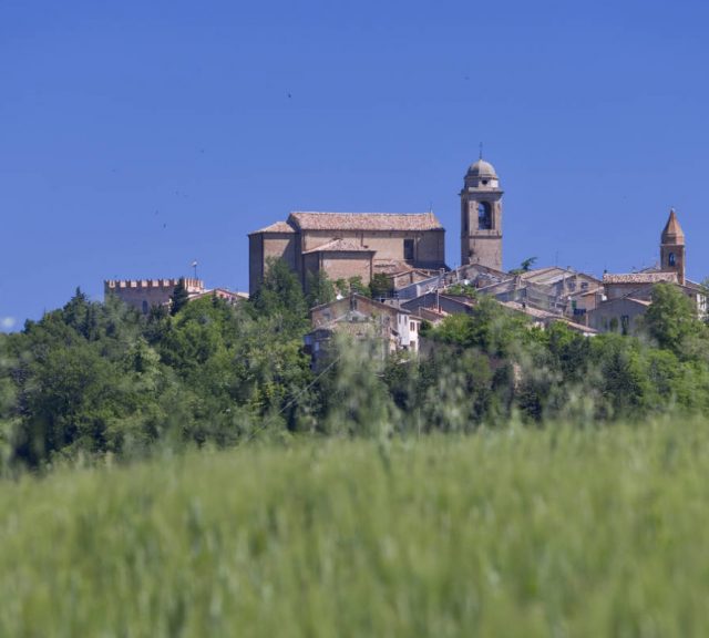 Mondaino vista dalla Valconca