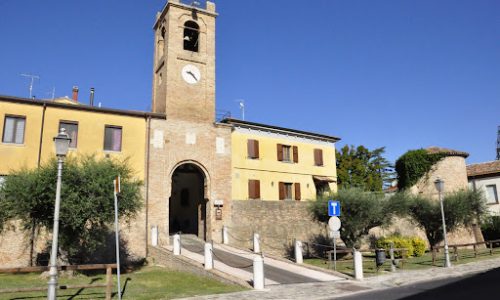 San Savino-ingresso Castello-Montescudo Monte Colombo