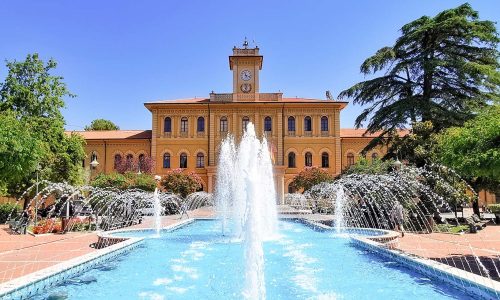 La fontana davanti al Comune di Cattolica