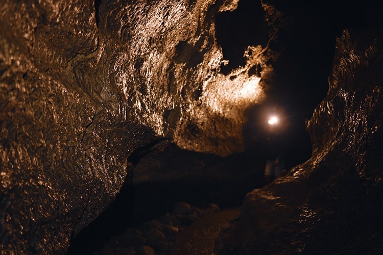 Dentro le grotte di Onferno a Gemmano