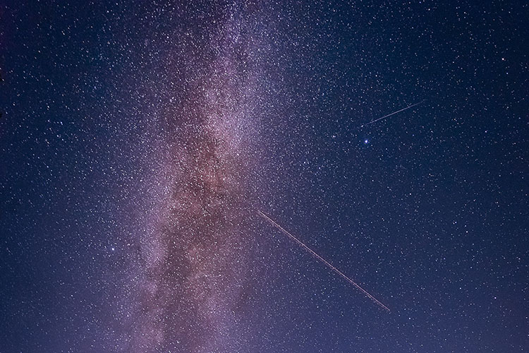 Notte di San Lorenzo con le stelle cadenti